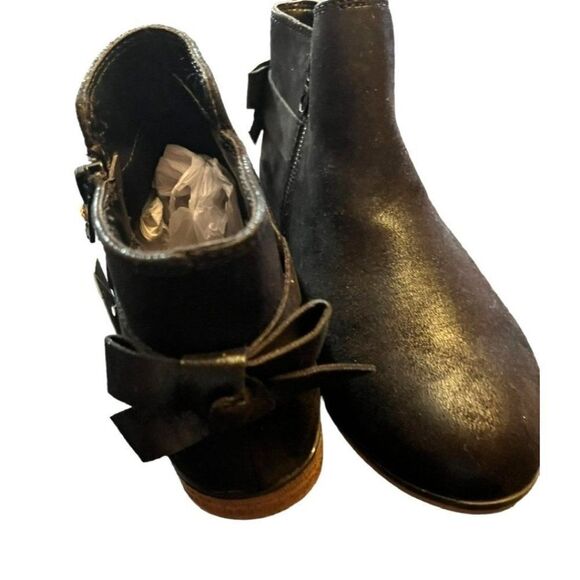 Cat & Jack Black‎ Suede Ankle Boots Child Size 2 NWOT - Picture 3 of 7